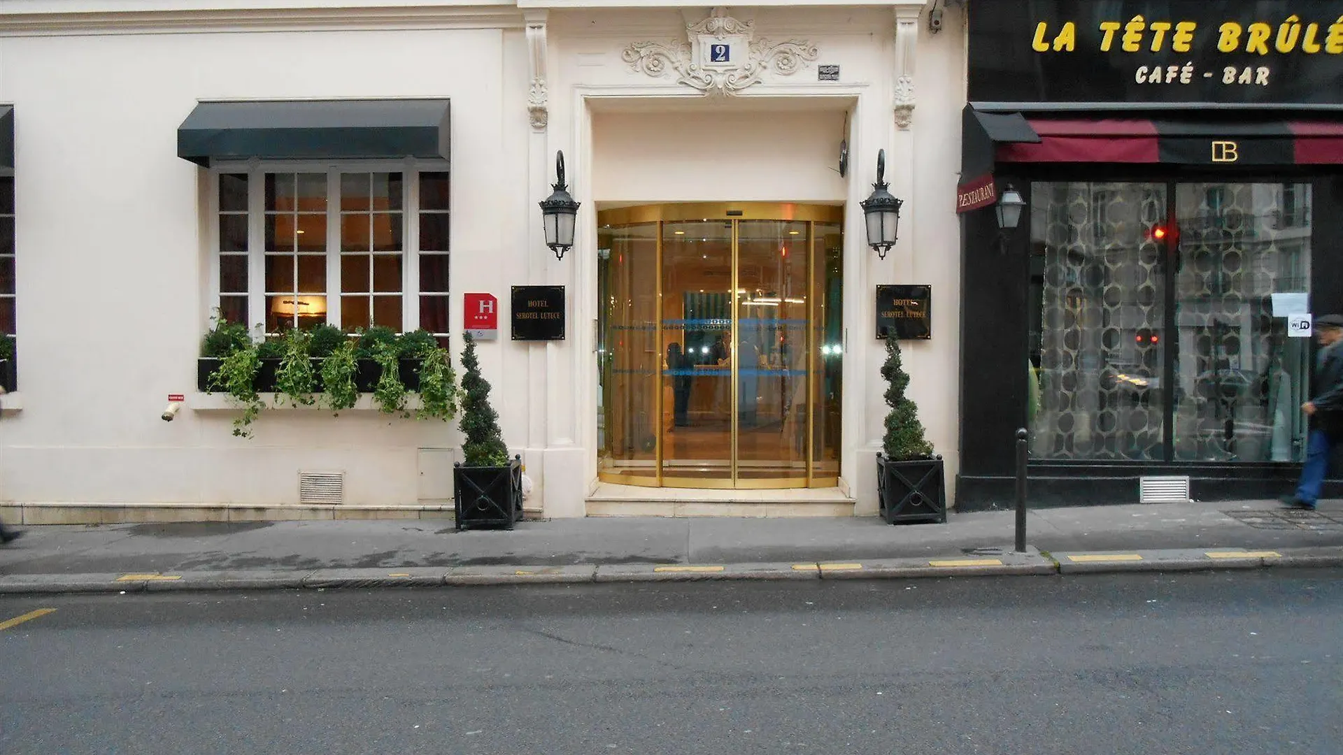Hotel Serotel Lutece 4*